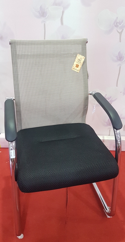 272-OCHAIR