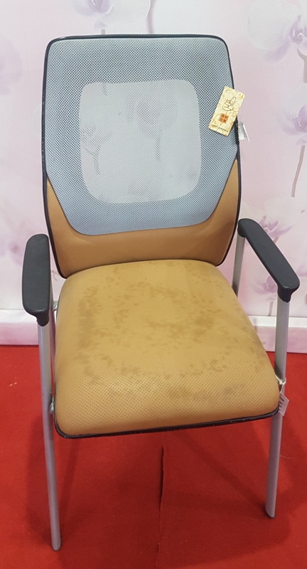 325-OCHAIR